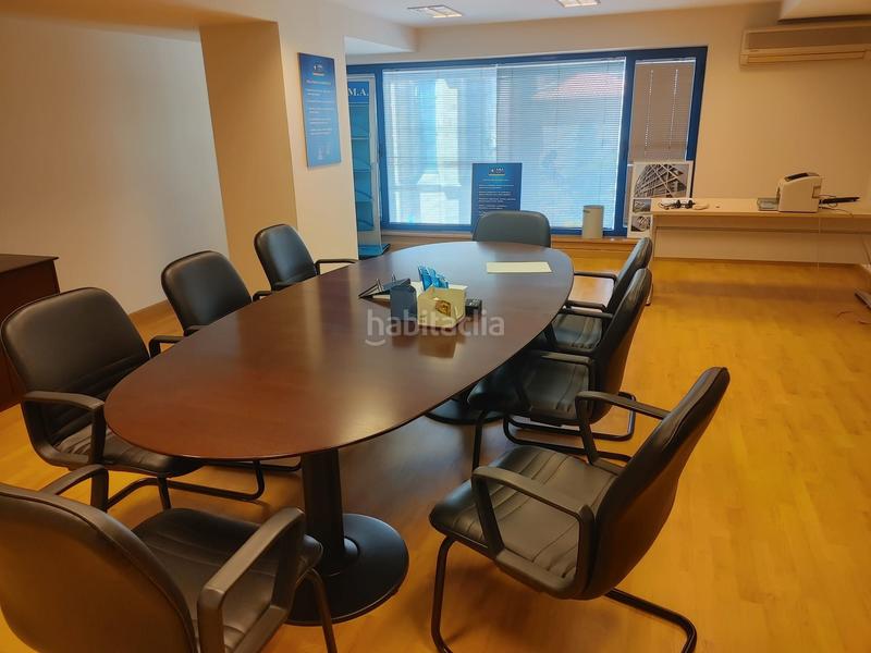 Foto 9b51e6ff-4fae-4997-87b5-ed3851276a1f. Local comercial en Paseo de los Puentes - Santa Margarita Coruña (A)