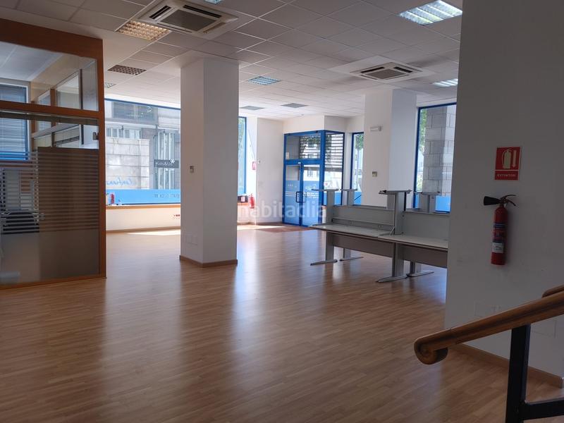 Foto a89e4a0d-8863-4cdb-824e-173ebe1c0f23. Local comercial en Paseo de los Puentes - Santa Margarita Coruña (A)