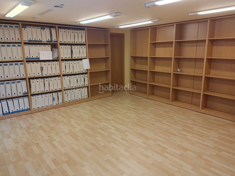 Foto e9eca985-9f4e-423b-be6a-39cf0c36e826. Local comercial en Paseo de los Puentes - Santa Margarita Coruña (A)