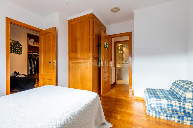 Foto 08af1185-c46a-4194-9f82-bcf99080e95f. Duplex avec chauffage parking dans Riazor - Visma Coruña (A)