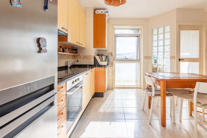 Foto 2d6a7d34-2c00-40c5-95c0-17d175958e1b. Duplex avec chauffage parking dans Riazor - Visma Coruña (A)