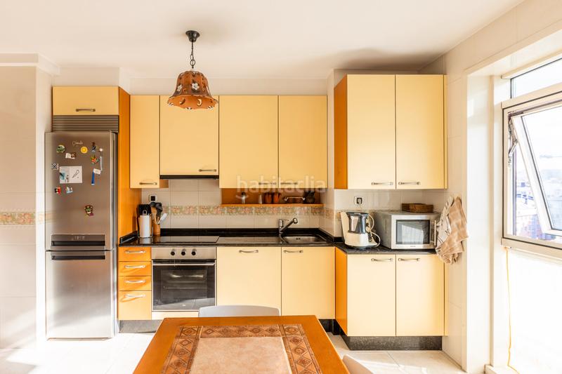 Foto 5392afc6-7646-4ceb-8cc0-cbb2a342654f. Duplex avec chauffage parking dans Riazor - Visma Coruña (A)