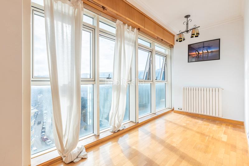 Foto 618e2f41-111a-45d4-ac9b-1586084f1258. Duplex avec chauffage parking dans Riazor - Visma Coruña (A)