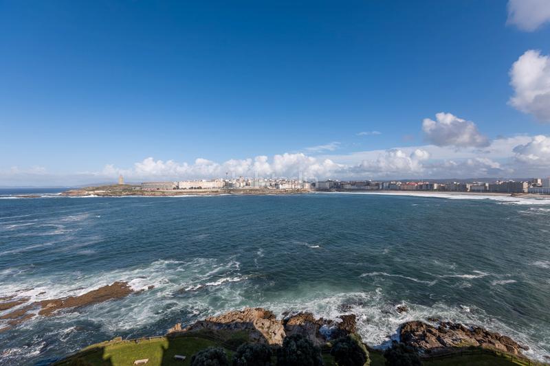 Foto 7ec73666-e634-410f-af26-6c56a6400aa2. Duplex avec chauffage parking dans Riazor - Visma Coruña (A)