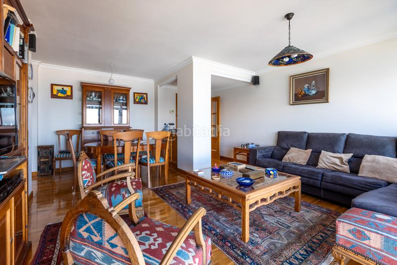 Foto 025da0e2-13fa-4833-97e5-fdb38c22b915. Zweistöckige wohnung mit heizung parking in Riazor - Visma Coruña (A)