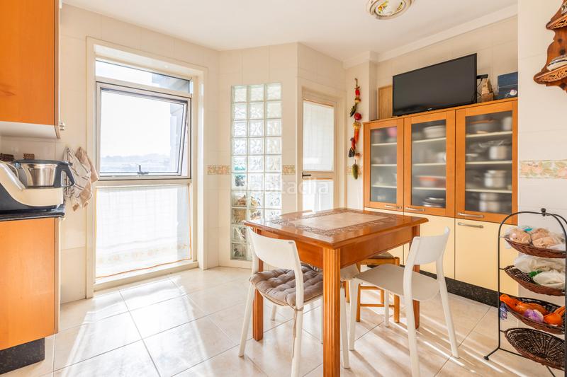 Foto c047ebae-ed31-45db-9d25-1cd571db9515. Zweistöckige wohnung mit heizung parking in Riazor - Visma Coruña (A)