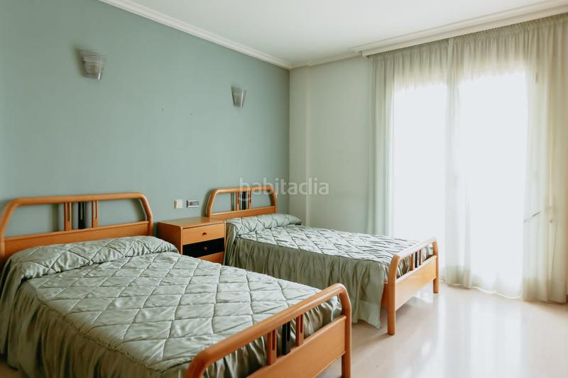 Foto 2710f6e1-1f98-466b-8bb8-6eb82e0f5a6b. Casa a schiera con parcheggio in Santiago Huesca