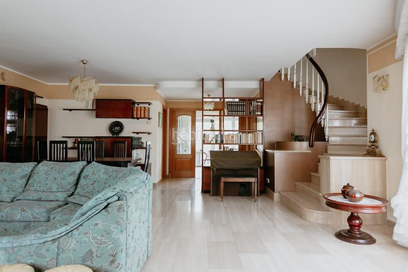 Foto 9ab806ca-2d6e-43ce-b54d-f9012be993bd. Casa a schiera con parcheggio in Santiago Huesca