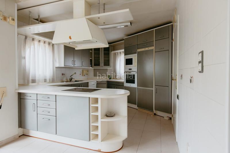 Foto 9d55a9b0-aba4-4ca3-a52c-8d1baac9ca8f. Casa a schiera con parcheggio in Santiago Huesca