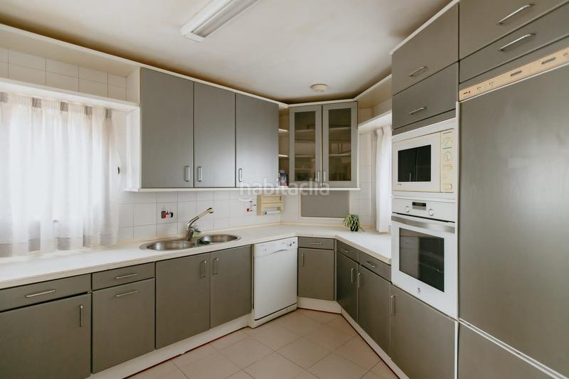 Foto 05f58c49-d3d3-4eef-9d7a-70f11148f5d5. Casa adossada amb aparcament a Santiago Huesca