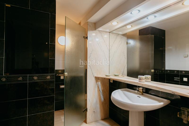 Foto 129b9137-b256-4d52-b5f2-77cb9afd689e. Casa adossada amb aparcament a Santiago Huesca