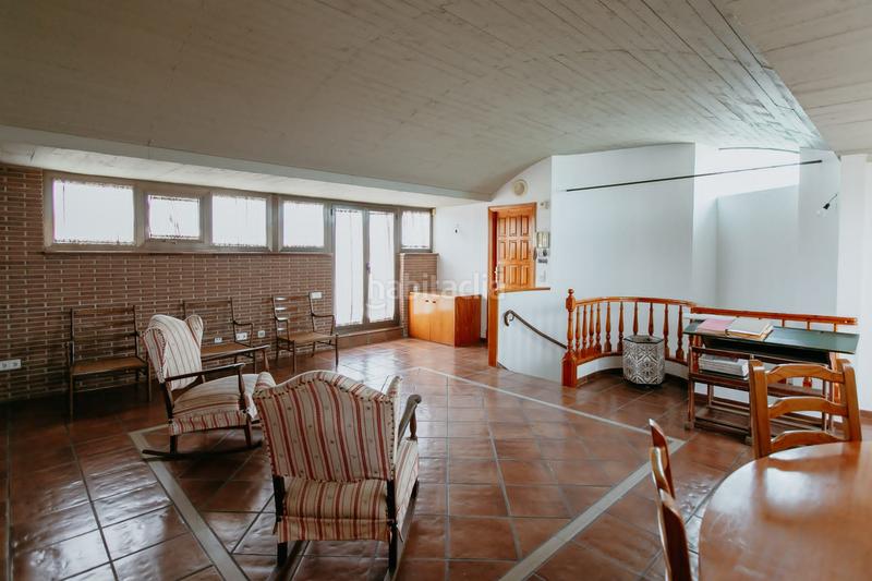 Foto 73ddeed8-8ada-43e9-9784-2b77feae554c. Casa adossada amb aparcament a Santiago Huesca