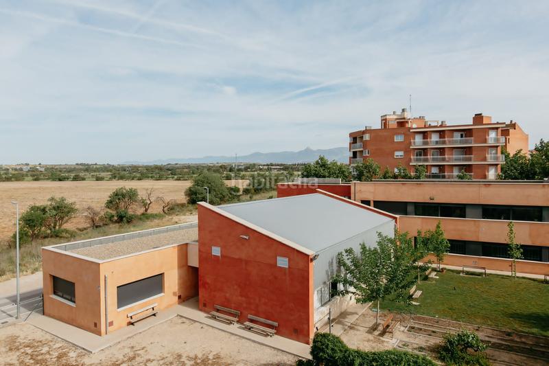 Foto c7e66ccc-b637-4768-be6b-761aed113827. Casa adossada amb aparcament a Santiago Huesca