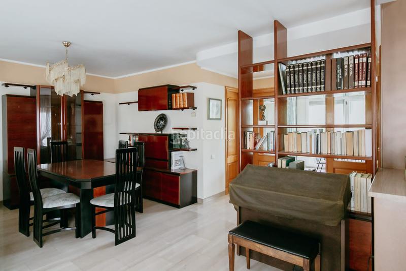 Foto d5a4b765-1392-469a-99d1-031945cd9f9e. Casa adossada amb aparcament a Santiago Huesca