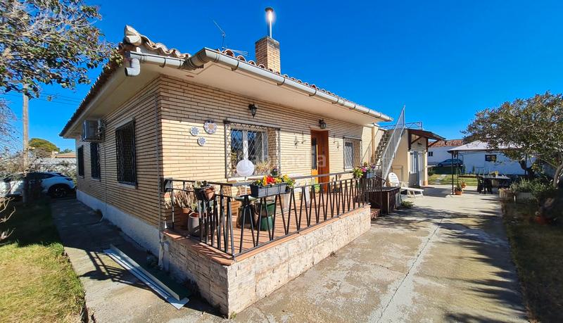 Foto e78d771d-9550-4681-9962-396110af67de. Masía en Miralbueno Zaragoza