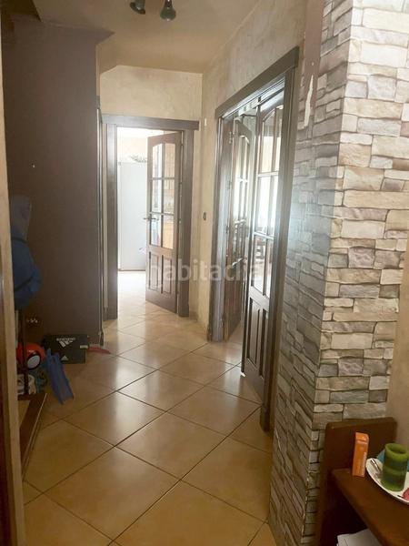 Foto 4e13f2e2-c79e-47dc-bdd9-39cc88b1cd3a. Casa adossada amb aparcament a Alfacar