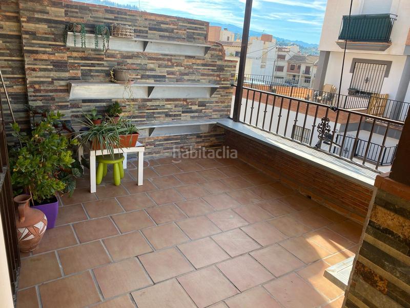 Foto a57bcc17-a6f7-44c6-bd11-da22a83589b0. Casa adossada amb aparcament a Alfacar