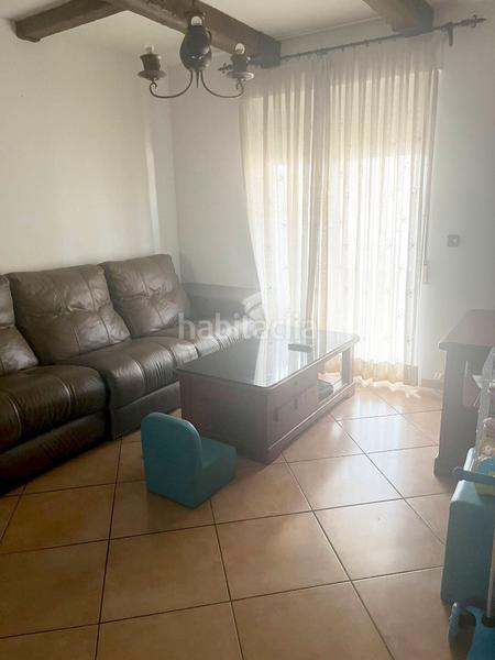 Foto b8ee796d-be06-448b-8dcb-139888ef66a8. Casa adossada amb aparcament a Alfacar