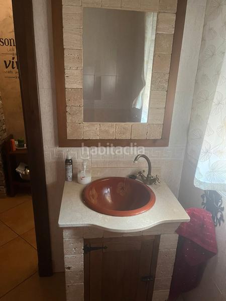 Foto e487b79d-43b5-4984-aeda-58812eb0b2ae. Casa adossada amb aparcament a Alfacar