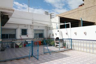 Casa adossada a La Raya