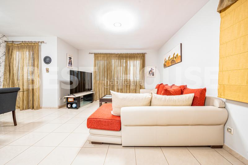 Foto 449cdd56-7f47-41a8-9aff-53c706e7e546. Casa pareada en La Garita - Marpequeña Telde