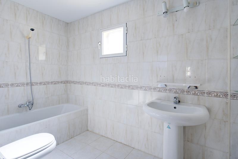 Foto 1cea3c8c-a6cb-4dba-9d93-35925c8730e5. Semi detached house with parking pool in Huétor Vega