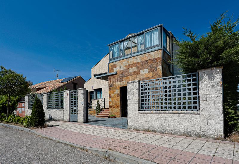 Foto 97cce04c-06ef-4c14-8787-9049fcf7952f. Chalet avec cheminée dans Aldeamayor de San Martín