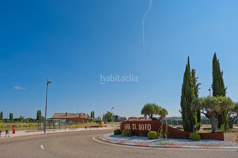 Foto eca2fb5f-1f3e-4d45-a2ab-db4ffb01d1bd. Chalet avec cheminée dans Aldeamayor de San Martín