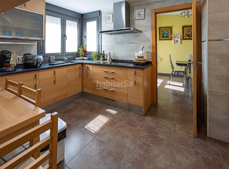 Foto ffafffee-9c97-465b-a8bd-ee23082c8337. Chalet avec cheminée dans Aldeamayor de San Martín