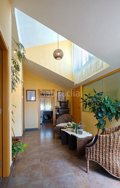 Foto 8fb9af73-c389-479b-9ce5-0657e1b4ba60. Chalet con camino in Aldeamayor de San Martín