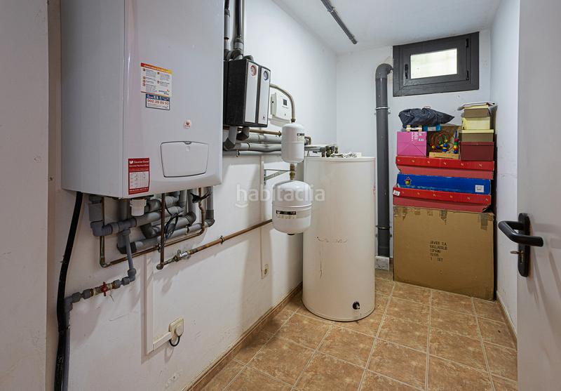 Foto d2346505-a85e-42ef-b6b5-eb8f659ce96c. Chalet con camino in Aldeamayor de San Martín