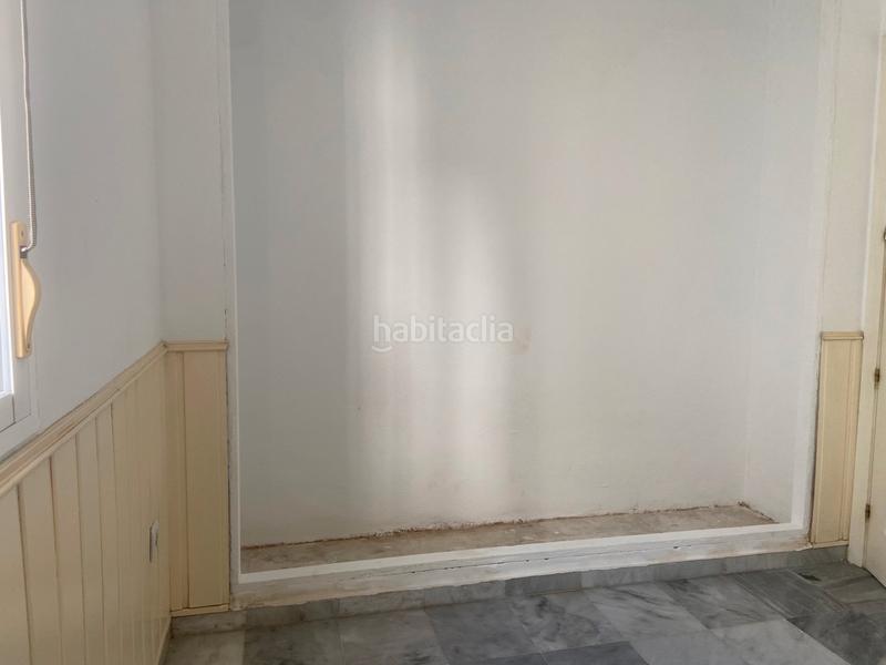 Foto f13fee20-10f5-4d50-b12e-5b540561c023. Àtic amb xemeneia piscina a Chapín - Campus Universitario - Navinco Jerez de la Frontera