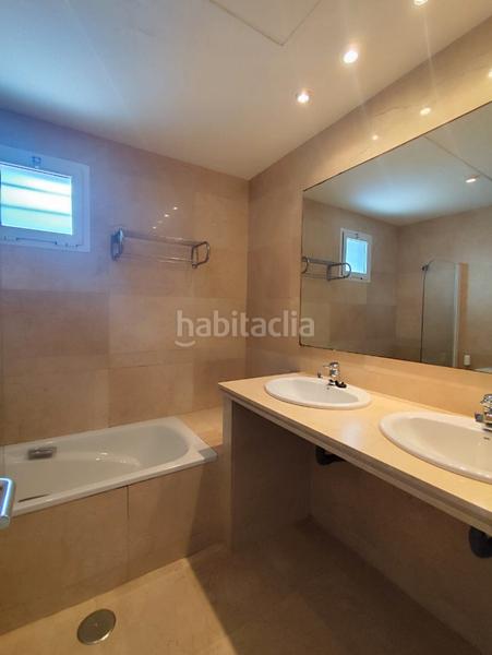 Foto 3c14cb7b-7e99-49bb-96ce-9a98636f8b57. Chalet en Almensilla