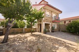 Chalet  Calle mayor