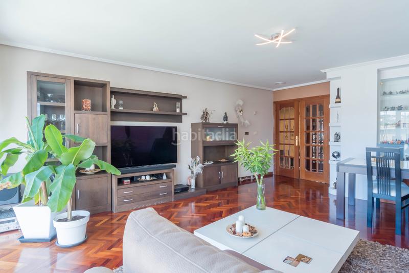 Foto ea3e308b-c213-45b4-b4a2-1d2cf55d95d1. Dúplex  en venta en calle areal en Perillo Oleiros