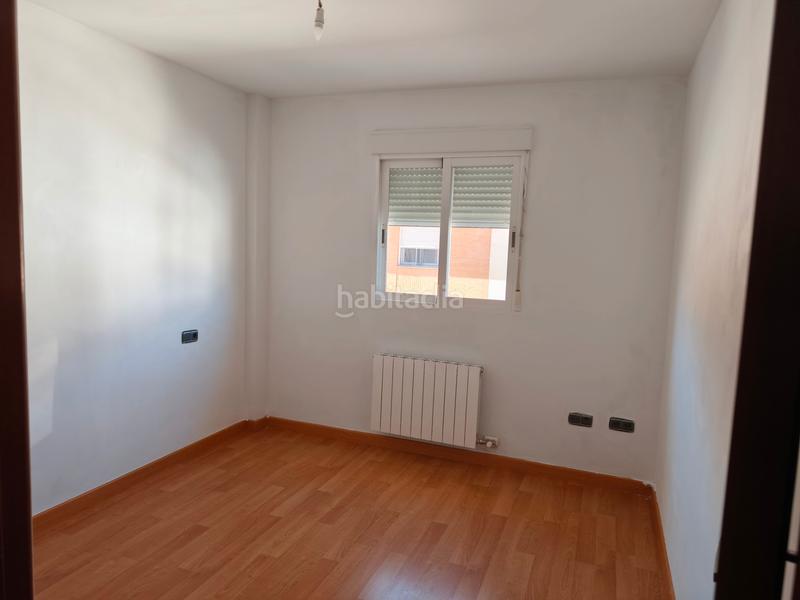 Foto f50024a6-a5a0-471a-bd4f-3d655e3fc2be. Chalet casa / chalet independiente en venta en calle felipe oya rodríguez, en Jaén