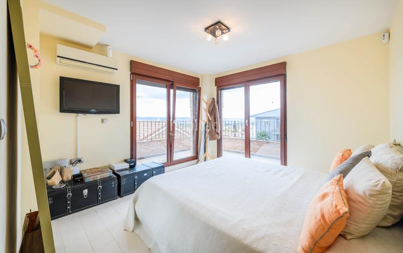 Foto 4485de22-ffa8-4072-9bbf-bb8cf2beb466. Chalet avec chauffage parking piscine dans Cabanillas del Campo