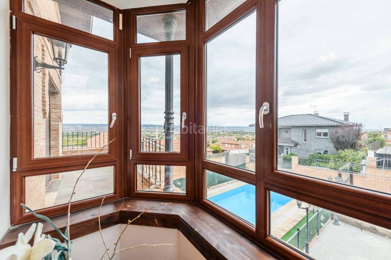 Foto 47a21a87-2e2c-44b7-b25f-e71263a25bb7. Chalet avec chauffage parking piscine dans Cabanillas del Campo