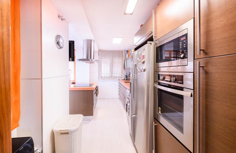 Foto 95ec7483-c51f-4bdb-a365-07d0024f2519. Chalet avec chauffage parking piscine dans Cabanillas del Campo