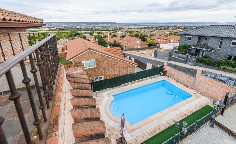 Foto 9766cfb7-19dc-40ed-93e7-195109eed285. Chalet avec chauffage parking piscine dans Cabanillas del Campo