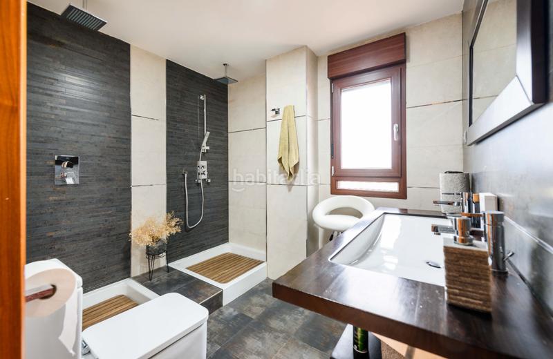 Foto c4ed0943-bc6d-4ac5-8de3-78a8c73d8673. Chalet avec chauffage parking piscine dans Cabanillas del Campo