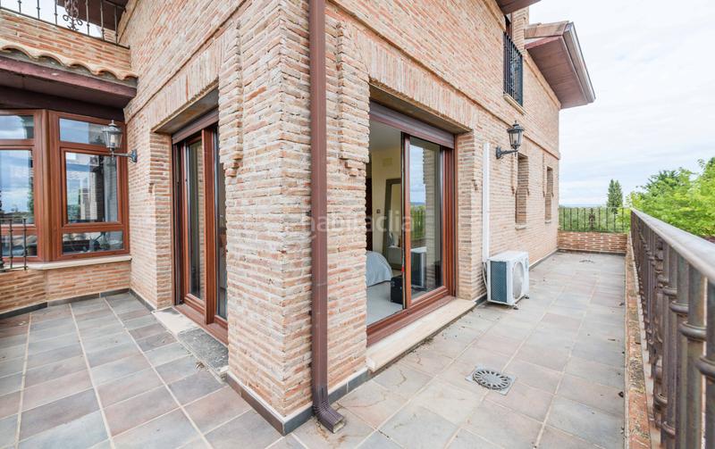 Foto d114ec65-7416-4c8b-8cbf-57576040d89c. Chalet avec chauffage parking piscine dans Cabanillas del Campo