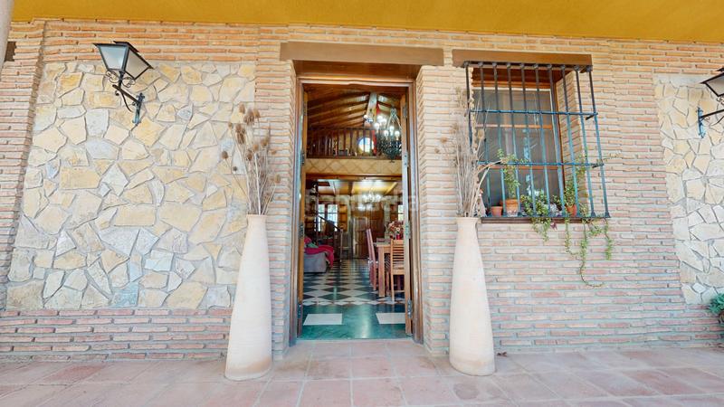 Foto 46fbc5f9-8f6d-4b51-834b-dcb7cda353da. Casa espectacular vivienda unifamiliar aislada en bobadilla- a 8 kms del centro urbano en Antequera