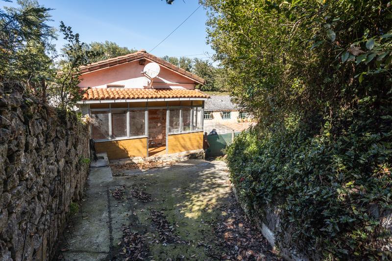 Foto 4d2756e2-535f-490f-ac47-12a31e3f9625. Chalet mit kamin parking in El Berrón-La Carrera Siero