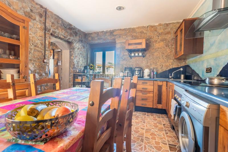 Foto c2723c7f-adee-4eb6-b6d4-25be83032bb5. Chalet with fireplace parking in El Berrón-La Carrera Siero