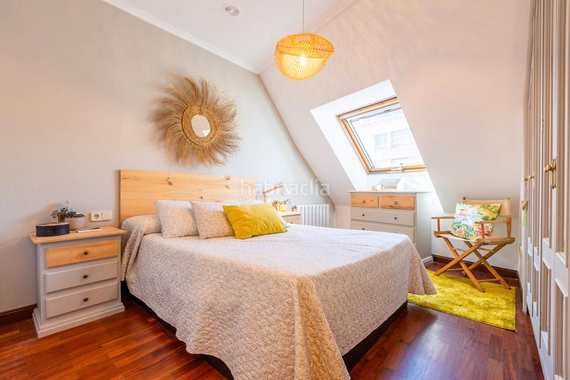 Foto 291e2930-a879-467b-9aff-b2dd43477990. Penthouse with heating parking in Arteixo pueblo Arteixo
