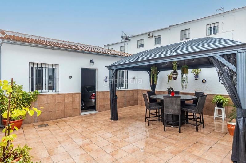 Foto 34f3a443-9a12-45e6-b1e4-921eb1d160c0. Casa adosada en Castilblanco de los Arroyos