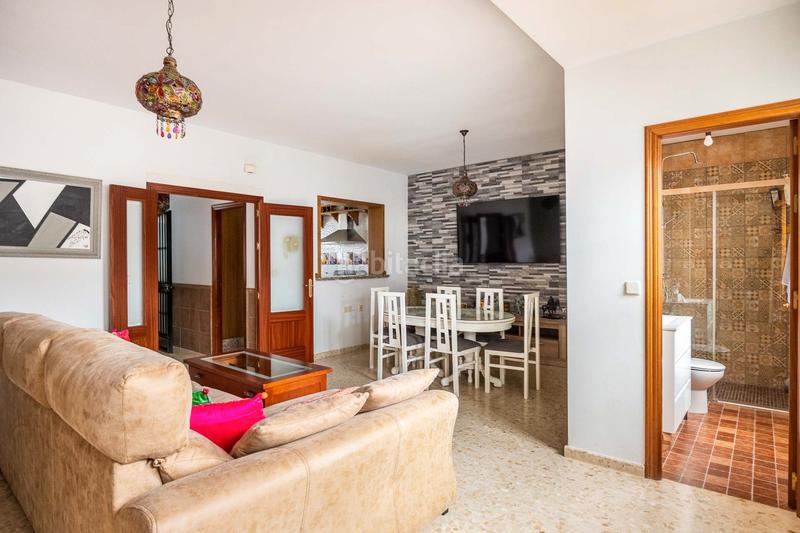 Foto c560c44c-56c8-46fb-96fc-64252065a709. Casa adosada en Castilblanco de los Arroyos