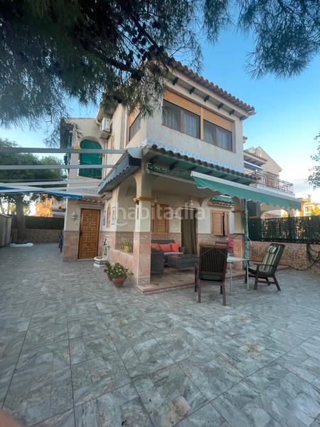 Foto ddf2c29c-ada2-4ab8-a447-93399729c5a6. Chalet in Torreblanca Torrevieja