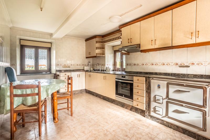 Foto b98472d2-34ad-4200-ba70-2118868835fe. Bauernhof in Cudillero